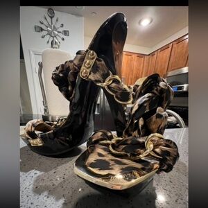 Guess Leopard Print Lace Up Women's Heels with Gold Accents Size 10